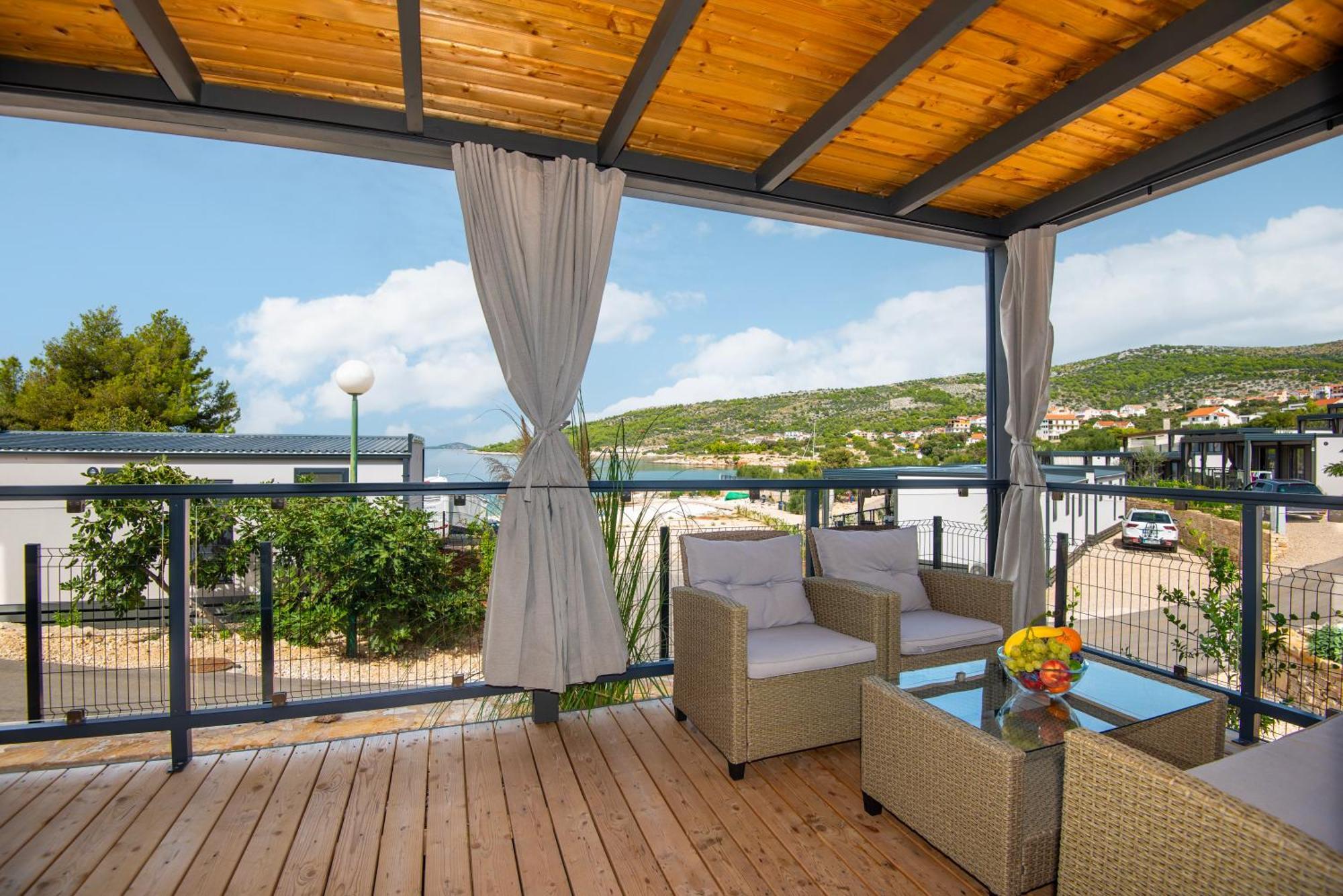 Camp Adriatic Mobile Homes - Campsite Primosten